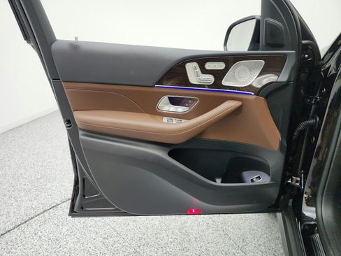Certified 2026 Mercedes-Benz GLS 450 4MATIC image 12