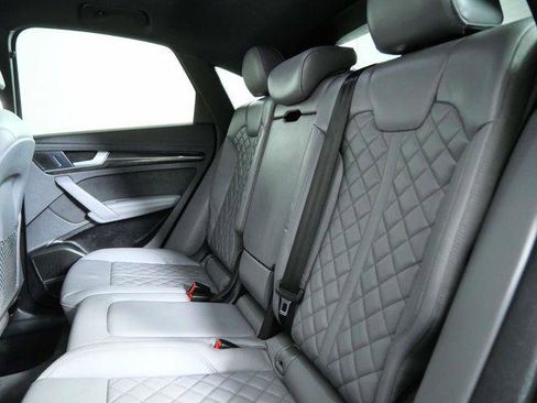 Used 2023 Audi SQ5 Prestige w/ Prestige Package AWD/4WD image 16