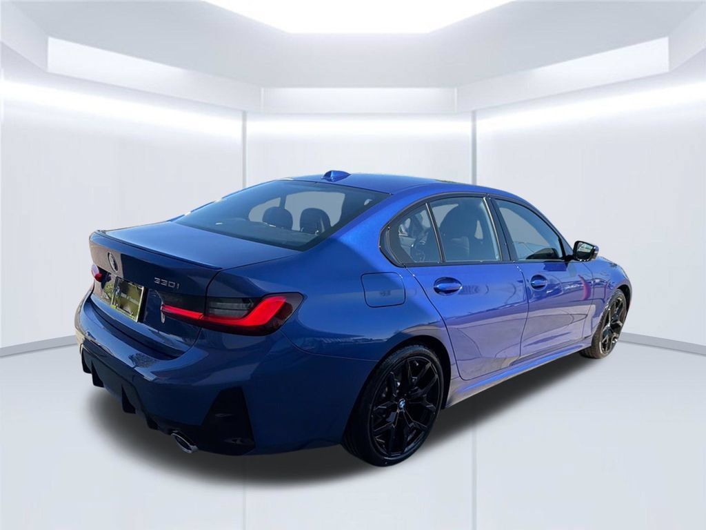 New 2026 BMW 330i Sedan w/ M Sport Package RWD image 6