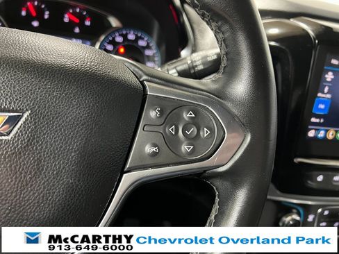 Used 2023 Chevrolet Traverse LT image 15