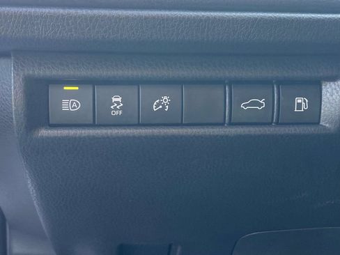 Used 2025 Toyota Camry XSE FWD image 21