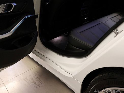 Certified 2023 BMW 330e xDrive w/ Premium Package image 28