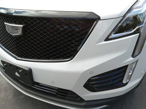 New 2026 Cadillac XT5 Premium Luxury w/ LPO, ONYX Package AWD/4WD image 8