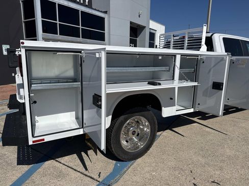 New 2026 Ford F550 4x4 Crew Cab Super Duty image 12