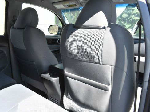 Used 2014 Toyota Tacoma 4x4 Double Cab w/ TRD Sport Package image 27