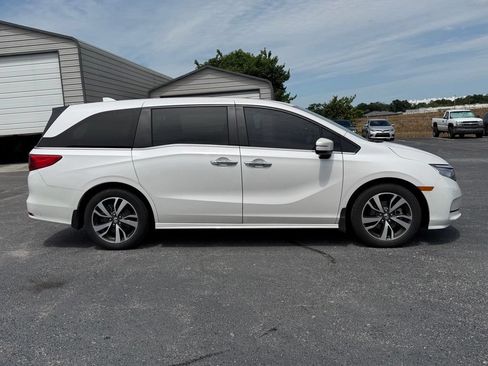 Used 2024 Honda Odyssey Touring image 4