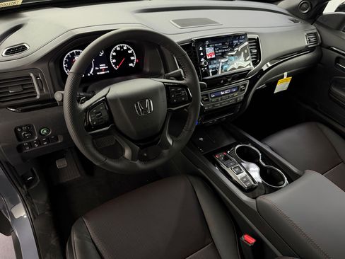 New 2026 Honda Ridgeline Black Edition image 4