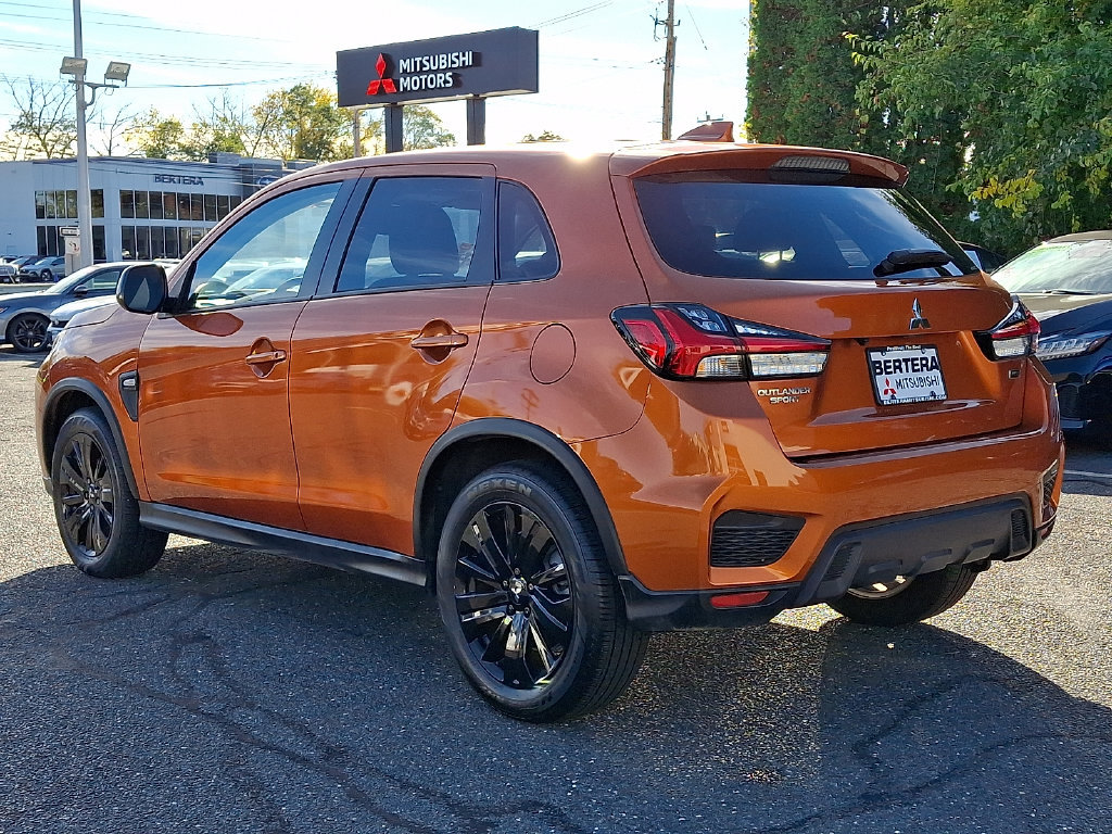 Used 2025 Mitsubishi Outlander Sport LE AWD/4WD image 4