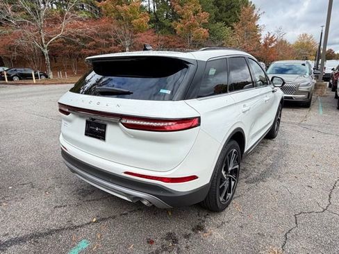 New 2026 Lincoln Corsair Reserve image 7