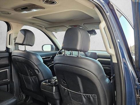 Used 2024 Kia Telluride S w/ S Sunroof Package image 21