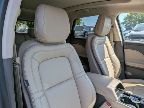 Used 2020 Lincoln Corsair FWD w/ Premium Package image 39