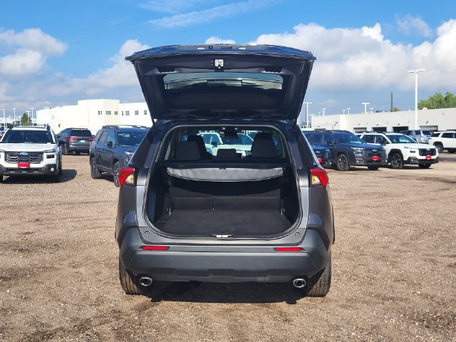 Used 2025 Toyota RAV4 XLE AWD/4WD image 27