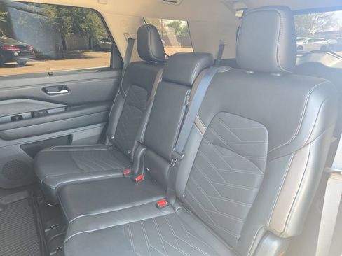 Certified 2024 Nissan Pathfinder Platinum w/ Cargo Package FWD image 14