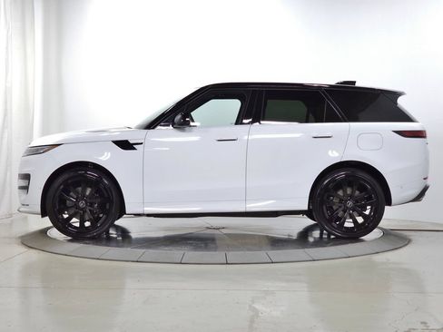 Certified 2025 Land Rover Range Rover Sport Dynamic SE AWD/4WD image 2