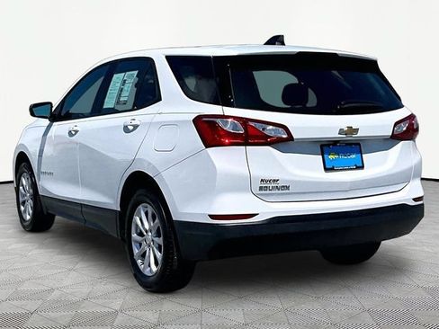 Used 2019 Chevrolet Equinox LS w/ LPO, Floor Liner Package FWD image 4