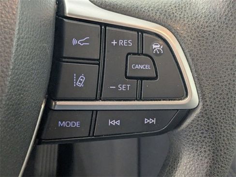 Used 2021 Toyota Sienna LE image 16