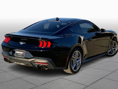Used 2024 Ford Mustang Premium image 10