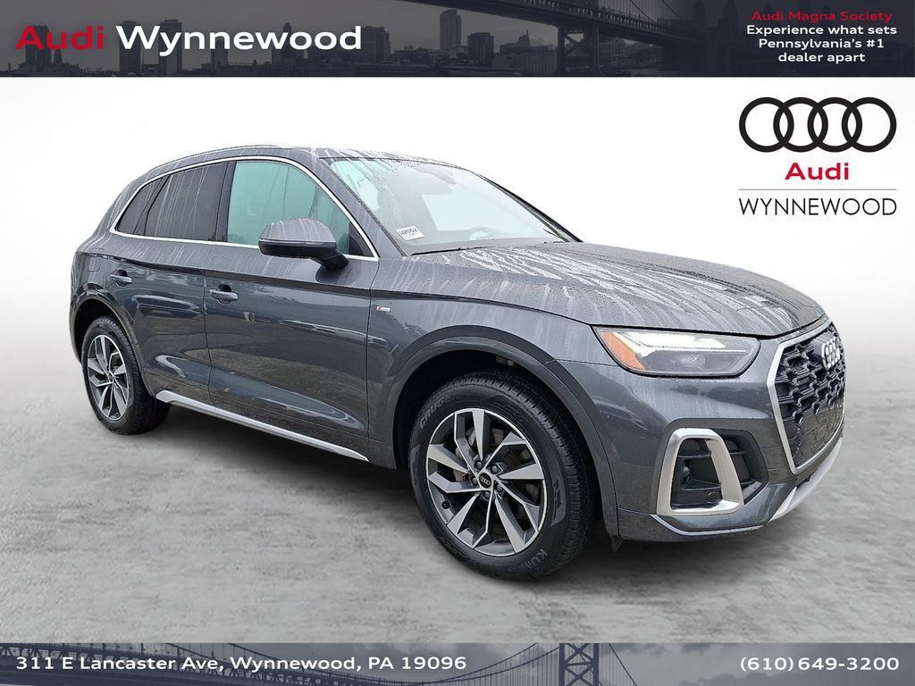 Used 2024 Audi Q5 2.0T Premium w/ Convenience Package AWD/4WD image 1
