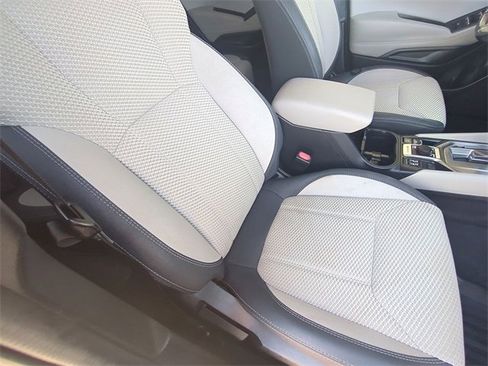 Used 2019 Subaru Forester Premium w/ All-Weather Package image 31