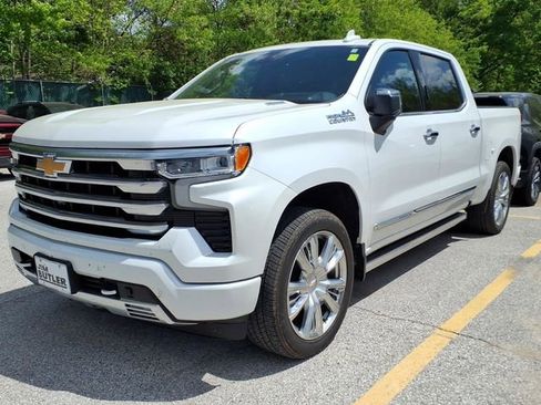 Used 2024 Chevrolet Silverado 1500 High Country AWD/4WD image 1