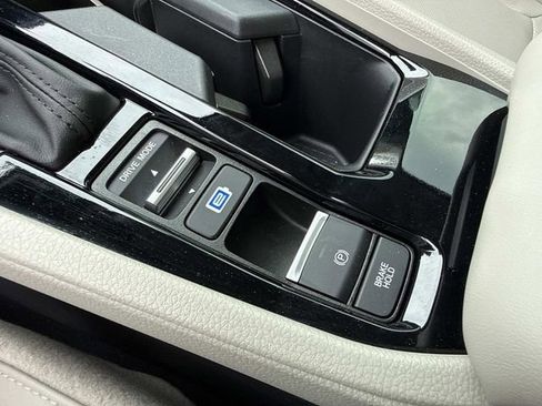 Used 2025 Honda Accord EX-L image 24