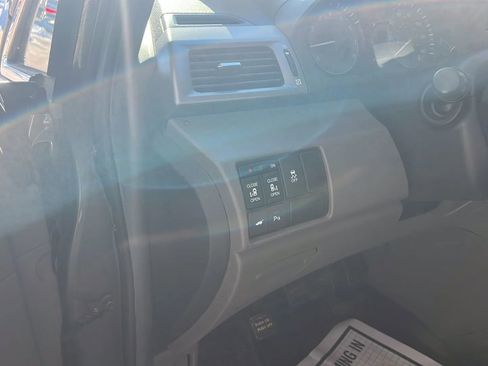 Used 2012 Honda Odyssey Touring image 20