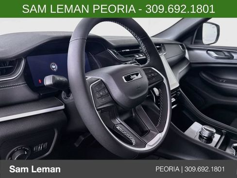 New 2027 Jeep Grand Cherokee Laredo X AWD/4WD image 11