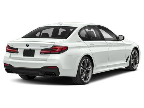 Used 2022 BMW M550i xDrive M550i xDrive w/ Executive Package image 2