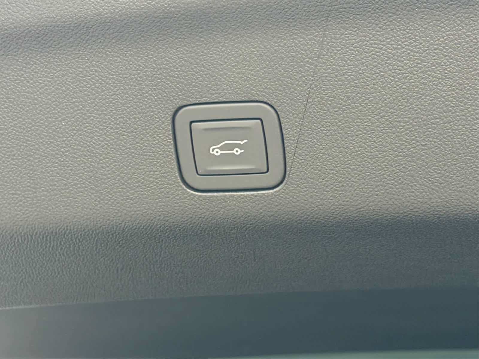 New 2026 Chevrolet Tahoe High Country AWD/4WD image 38
