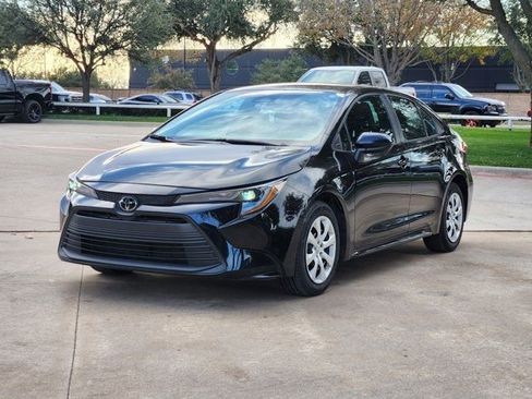 Used 2023 Toyota Corolla LE image 11