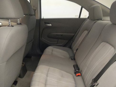 Used 2018 Chevrolet Sonic LT w/ Convenience Package image 18