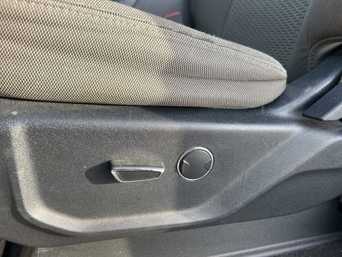 Used 2017 Ford F250 XLT w/ XLT Premium Package image 10