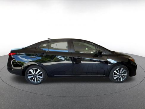 Used 2025 Nissan Versa SV FWD image 16