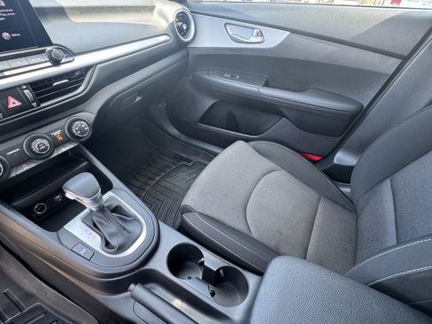 Used 2024 Kia Forte LXS w/ LXS Technology Package FWD image 27