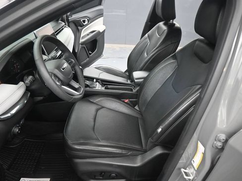 Used 2023 Jeep Compass Limited AWD/4WD image 9