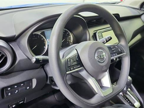 Certified 2021 Nissan Kicks S FWD image 10