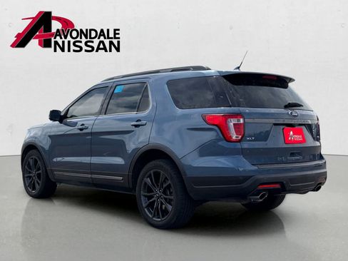 Used 2019 Ford Explorer XLT w/ Equipment Group 202A AWD/4WD image 2
