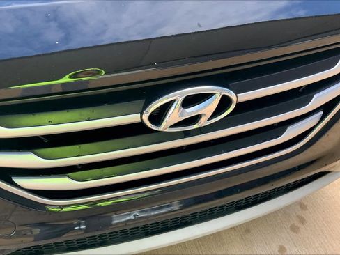 Used 2017 Hyundai Tucson Sport image 28