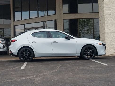 Used 2024 MAZDA MAZDA3 s FWD image 2