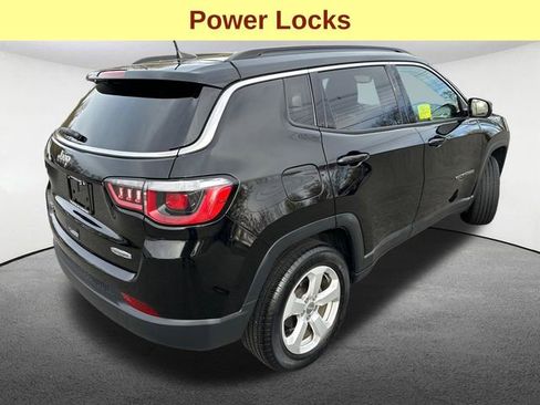 Used 2019 Jeep Compass Latitude w/ Popular Equipment Group AWD/4WD image 10