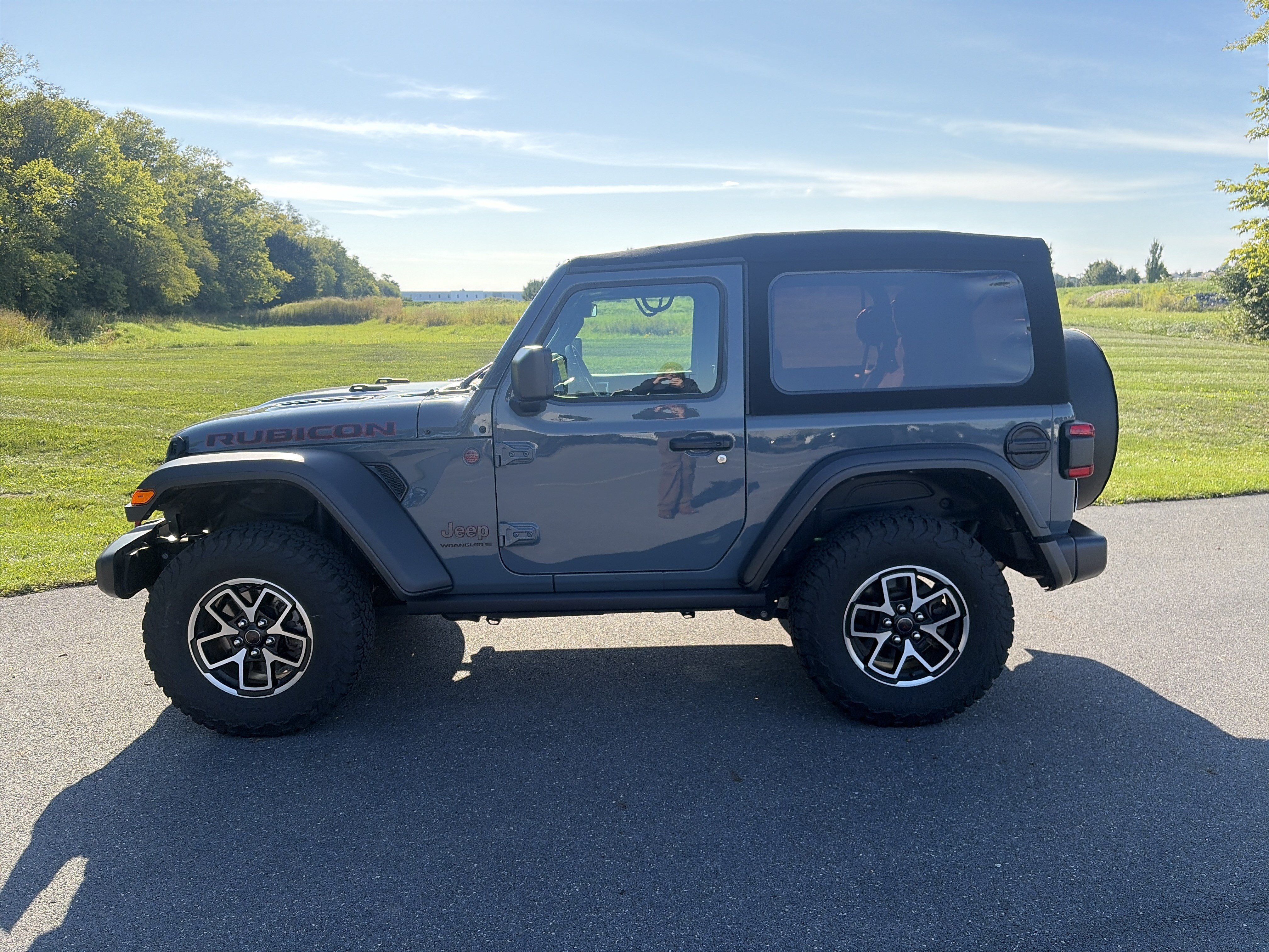 Used 2024 Jeep Wrangler Rubicon AWD/4WD image 6