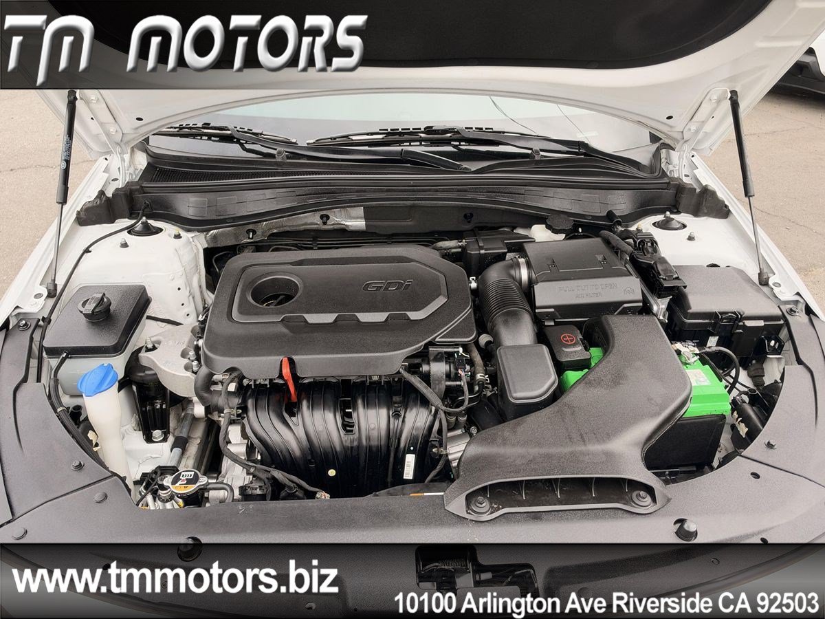 Used 2020 Kia Optima SE FWD image 23