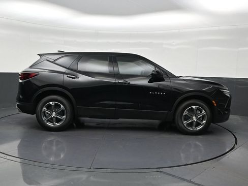 Used 2026 Chevrolet Blazer LT FWD image 7