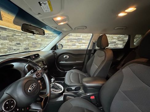 Used 2017 Kia Soul + w/ Designer's Package image 31