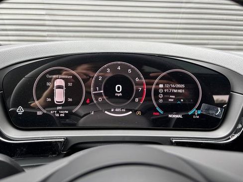 Certified 2026 Porsche Cayenne AWD/4WD image 18