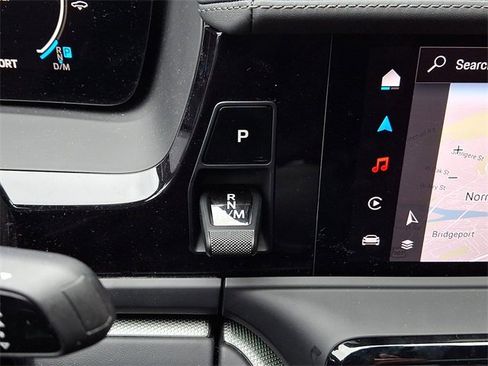 New 2025 Porsche Panamera 4 image 16