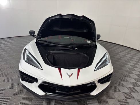 Used 2022 Chevrolet Corvette Stingray Premium Conv w/ Z51 Performance Package RWD image 38
