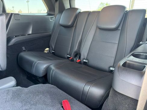 Used 2024 Mercedes-Benz GLS 450 4MATIC image 34