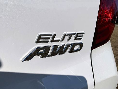 Used 2023 Honda Passport Elite image 9