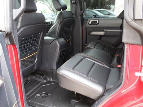 Used 2021 Ford Bronco Badlands w/ Sasquatch Package image 31